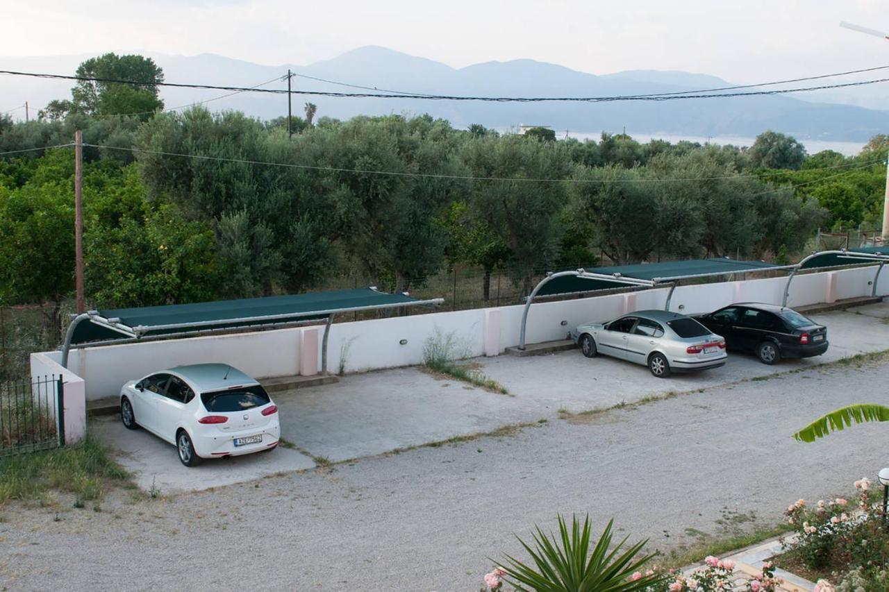 Oliva Holiday Homes Dhiyellótika Exterior photo
