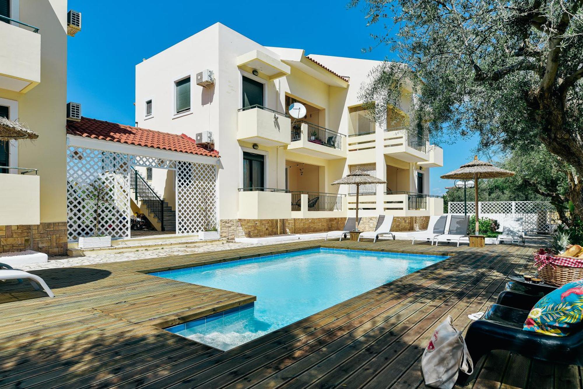 Oliva Holiday Homes Dhiyellótika Exterior photo